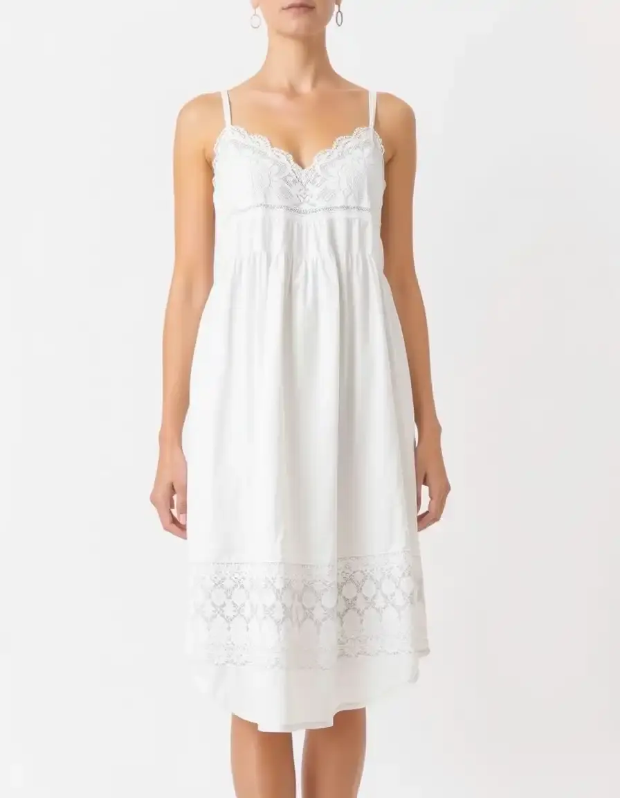 Vestido blanco de algodón con encaje