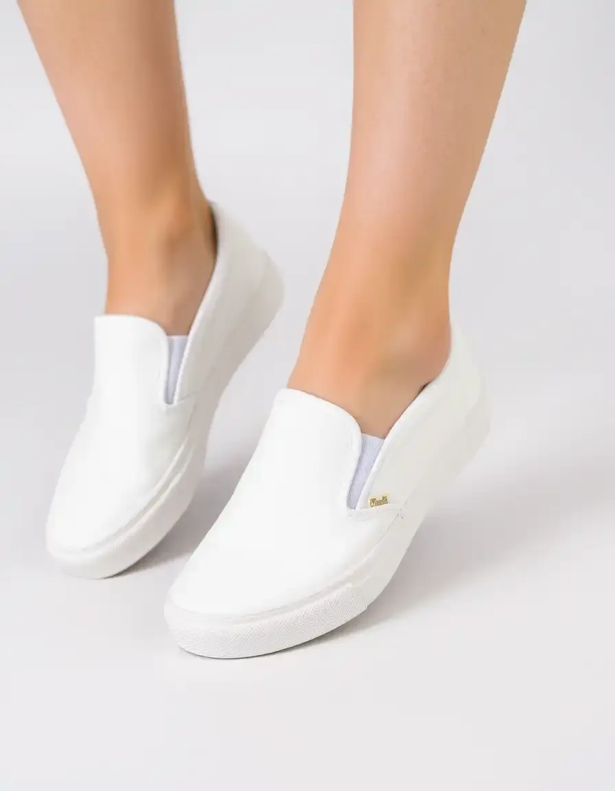 Zapatillas blancas sin cordones mujer
